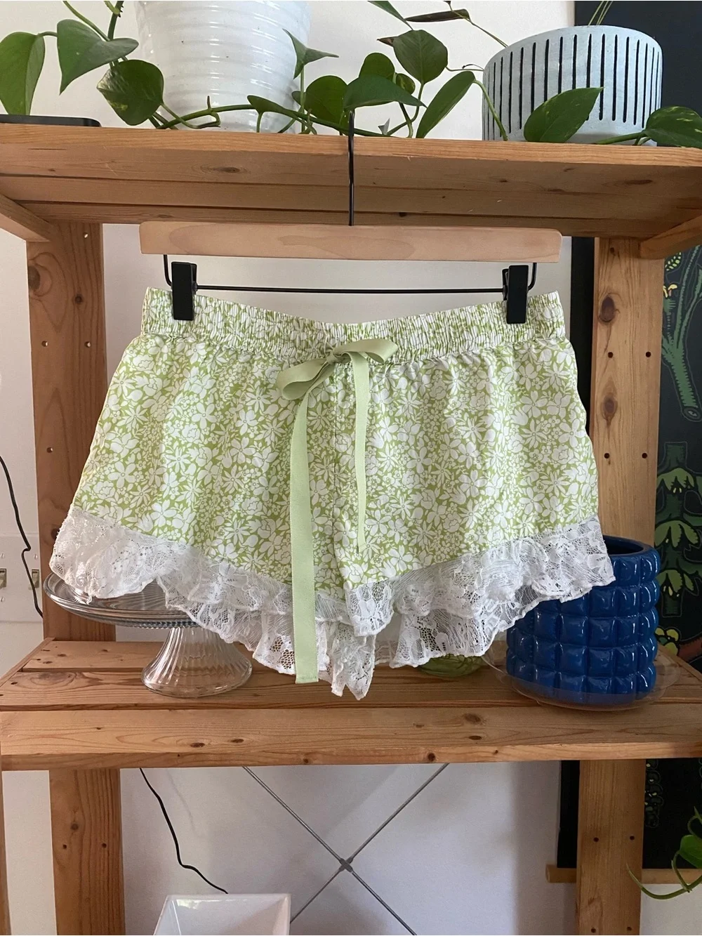 Anthropologie Green White Floral Print Lace Trim Pajama Shorts Small